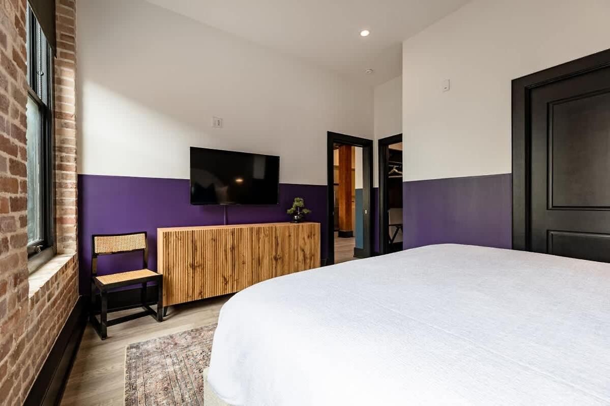 Hotel Spacious Downtown 2bd 2ba Gym Pool New Orleans