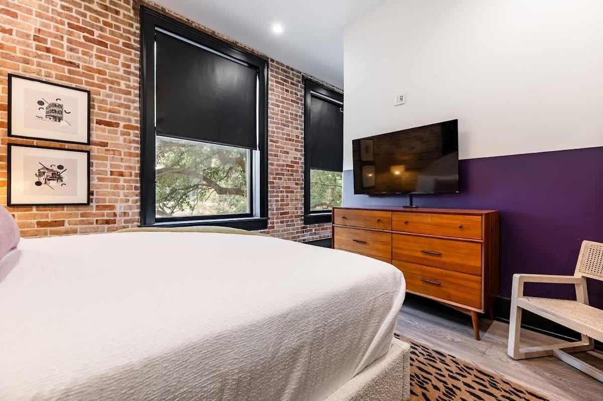 Hotel Downtown Nola Luxury Rooftop Pool Sleeps 6 *