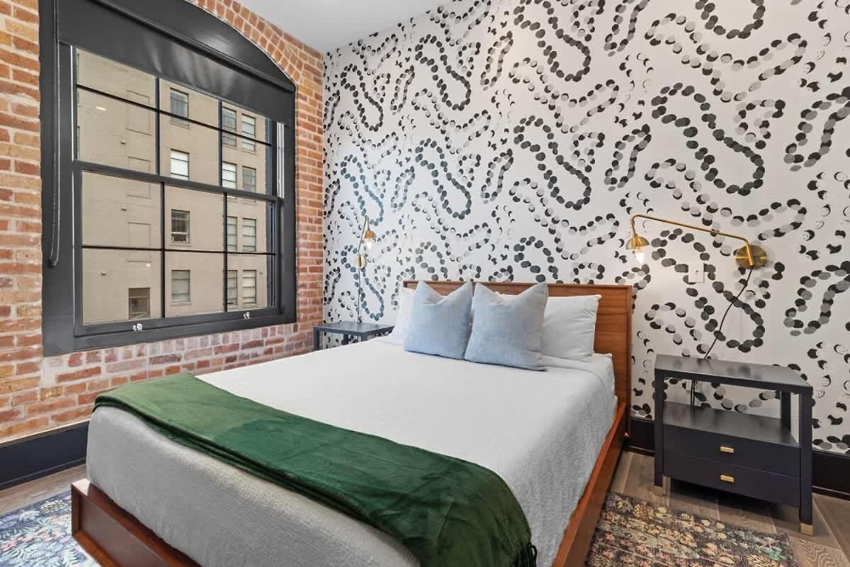 Modern Comfort Pool Gym & Game Hotel New Orleans