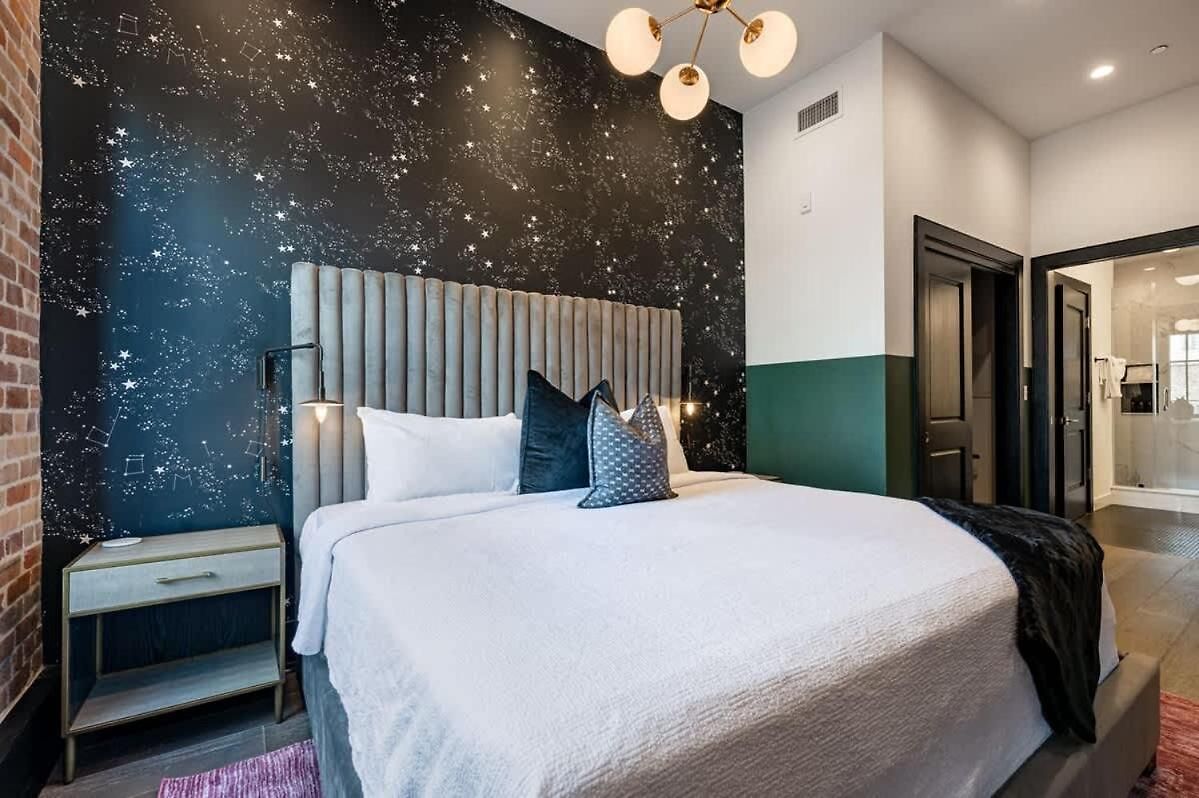 Hotel Lux 4bd 4ba 2 Sleeper Sofas Own Terrace New Orleans