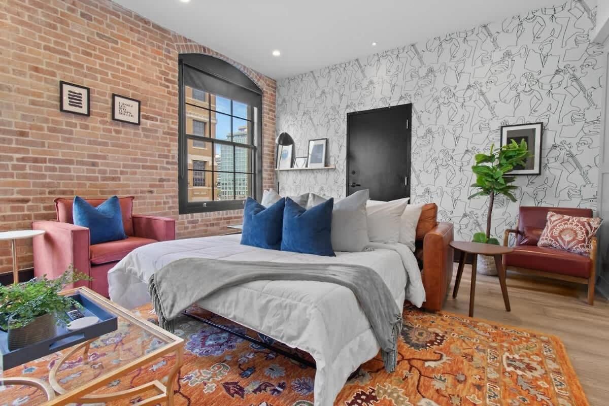 2 Living Rooftop Perfect For Groups * New Orleans