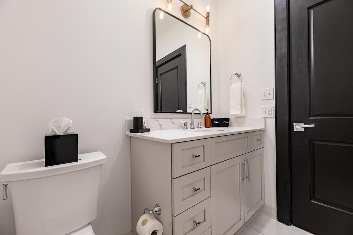 Hotel Luxe 2br 2ba Steps From Superdome *