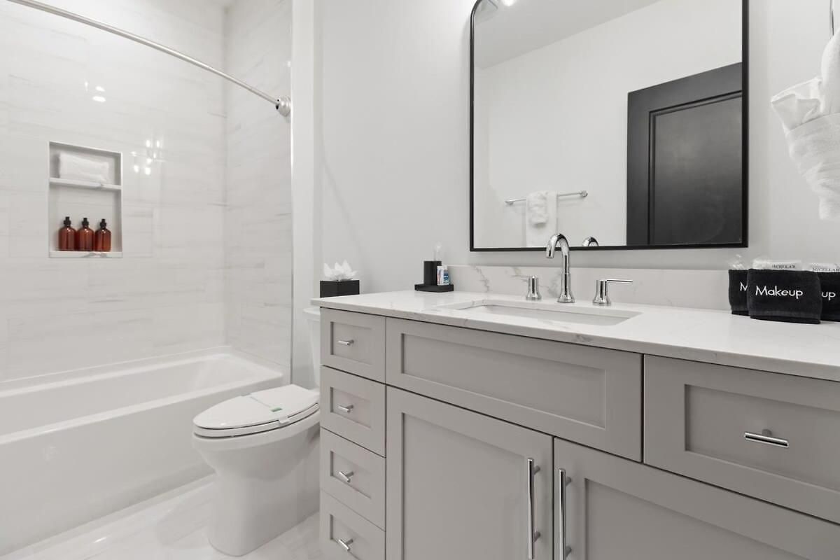 Luxe 2br 2ba Steps From Superdome New Orleans