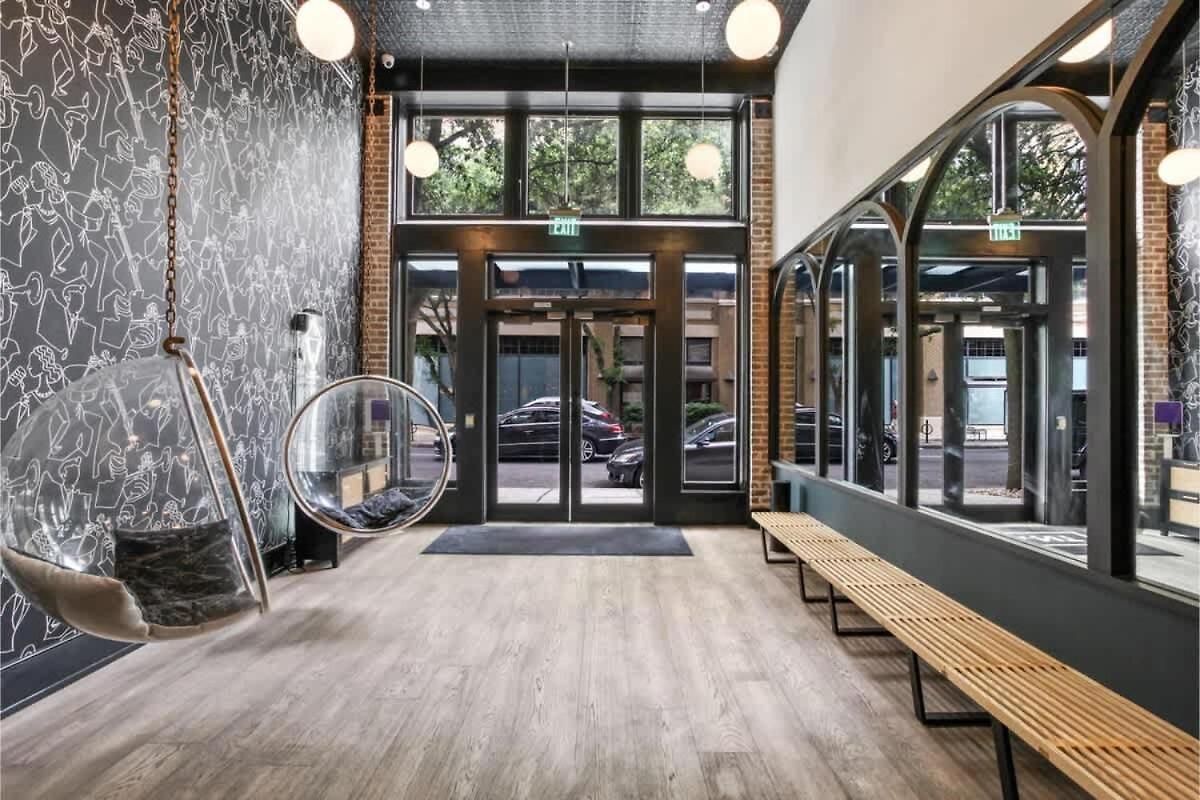 Hotel Heated Pool Kid Friendly Historic New Orleans