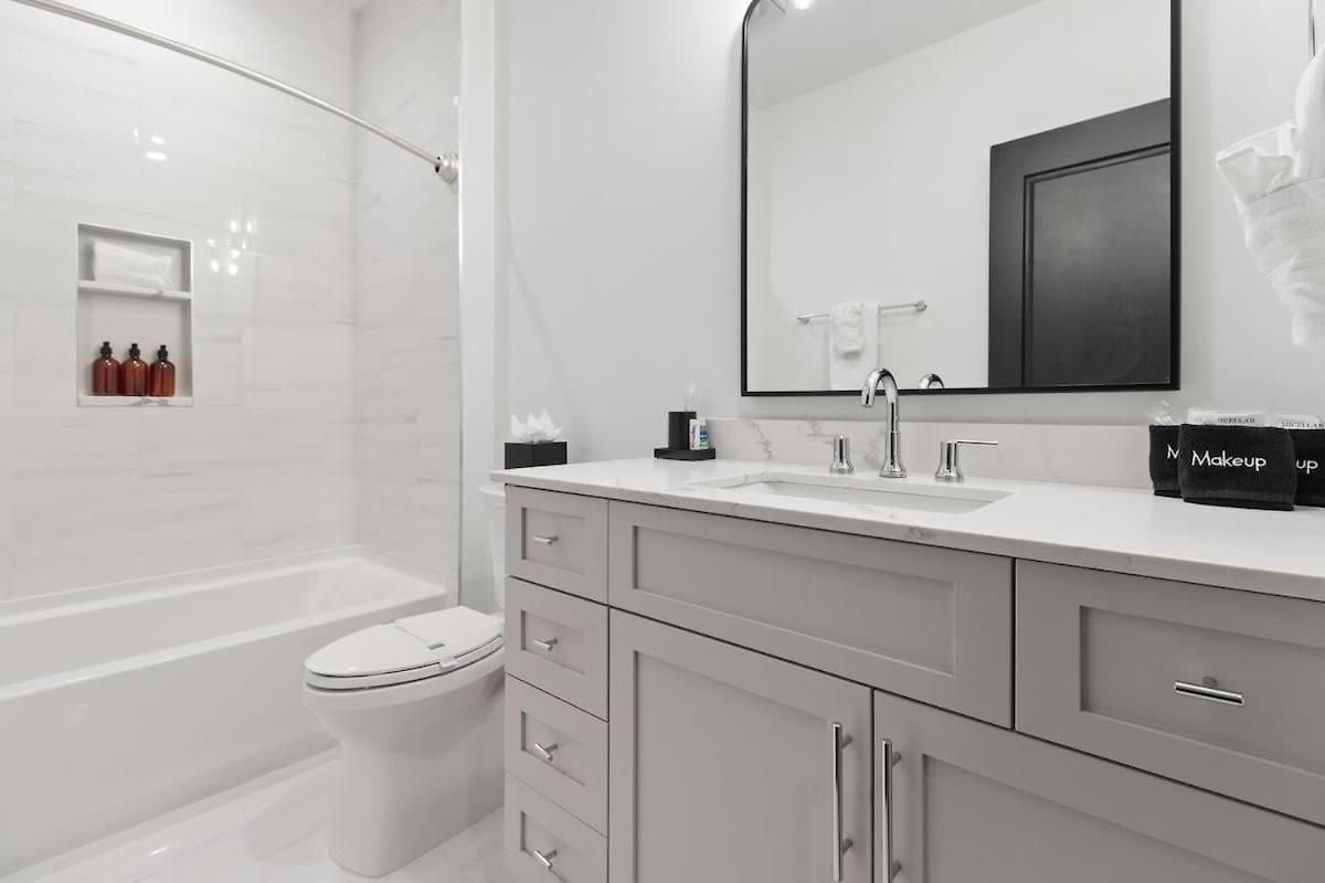 Downtown 4bd 4ba Sleeps 12 Hotel *