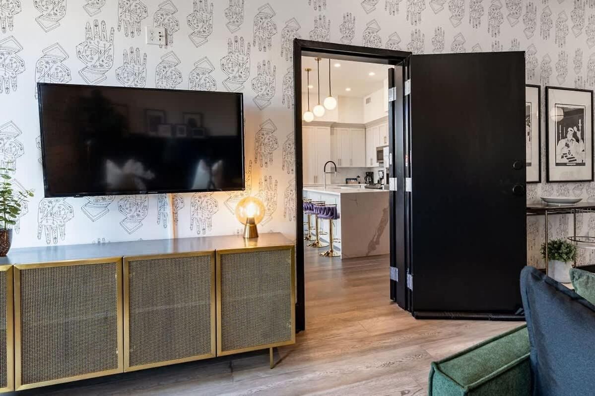 Lux 4bd 4ba 2 Sleeper Sofas Own Terrace Hotel New Orleans