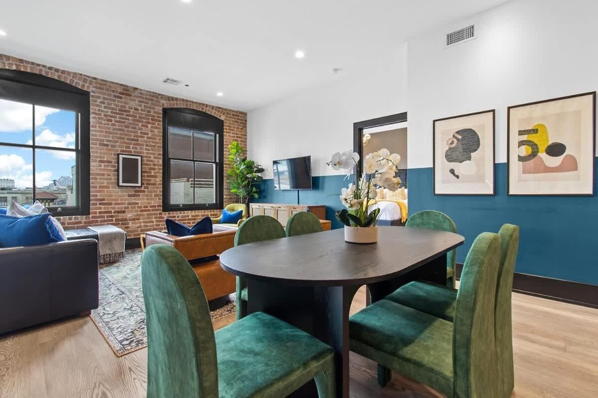 Huge 4bd 4ba 2 Living Downtown New Orleans