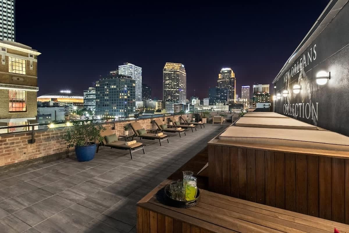 Hotel 2br 2ba Rooftop Pool Gym Gameroom