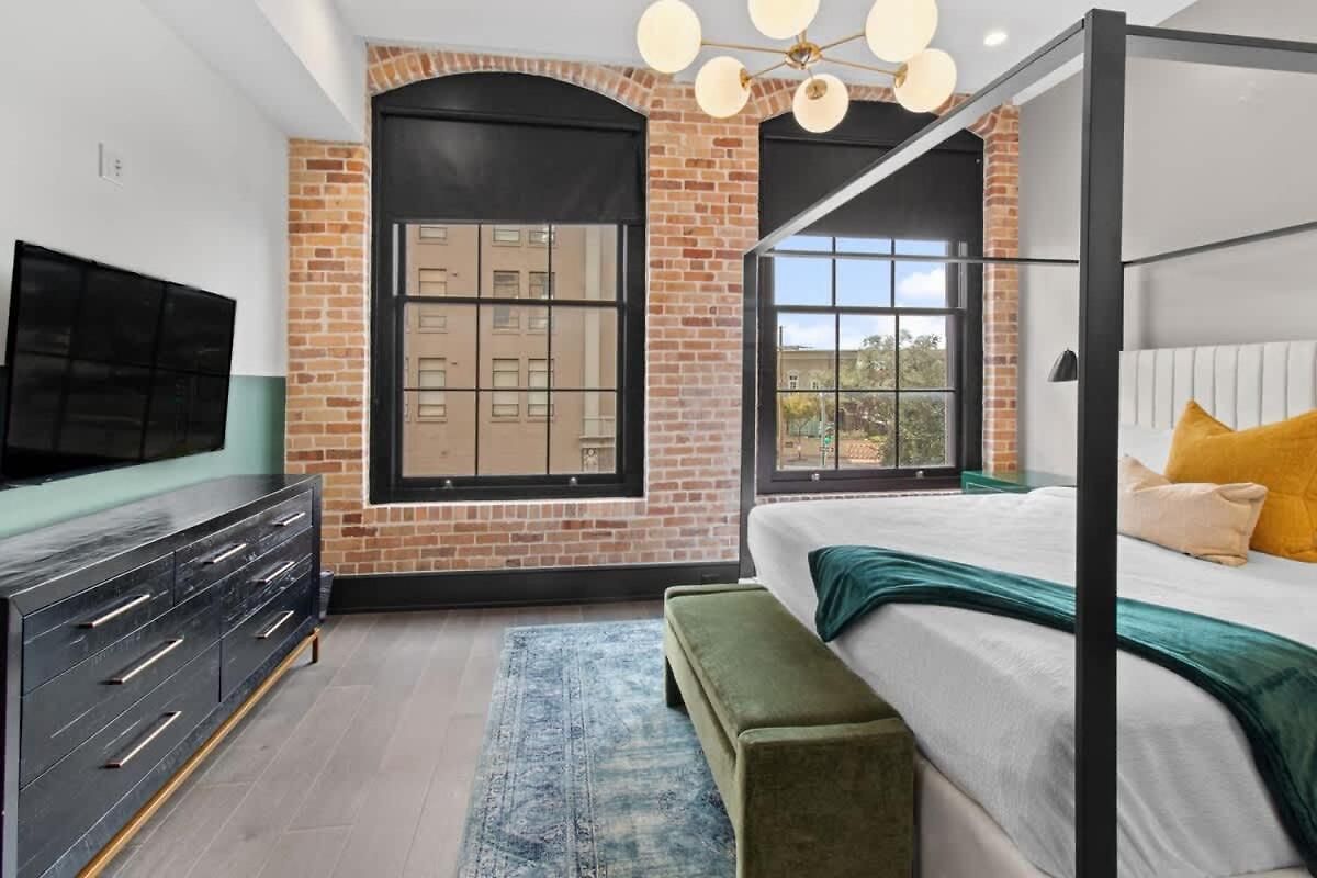 Lux 4bd 4ba Walk To Dome&french Quarter Hotel New Orleans