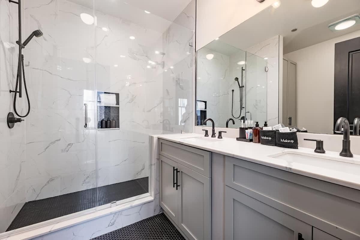 Luxe 4bd 4ba With 2 Queen Sleeper Sofas * New Orleans