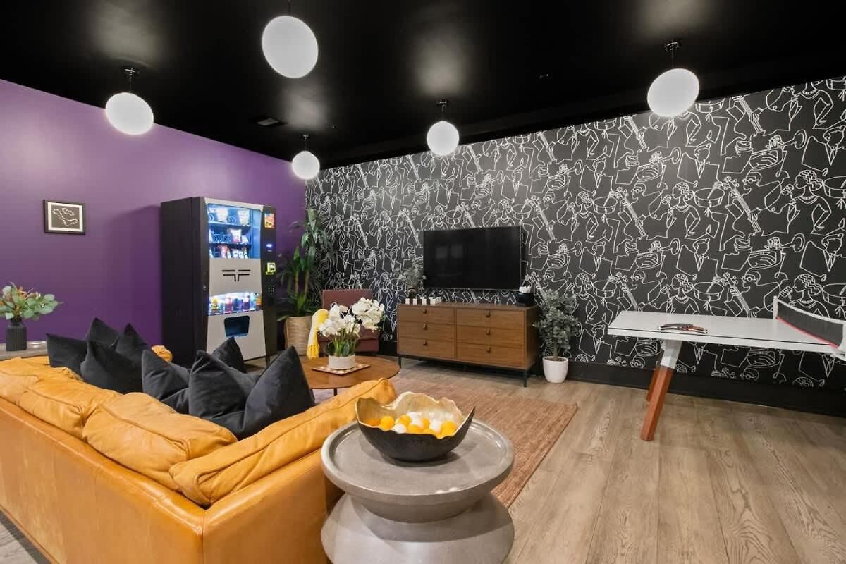 Hotel Nola Favorite Rooftop Pool Game And Gym *