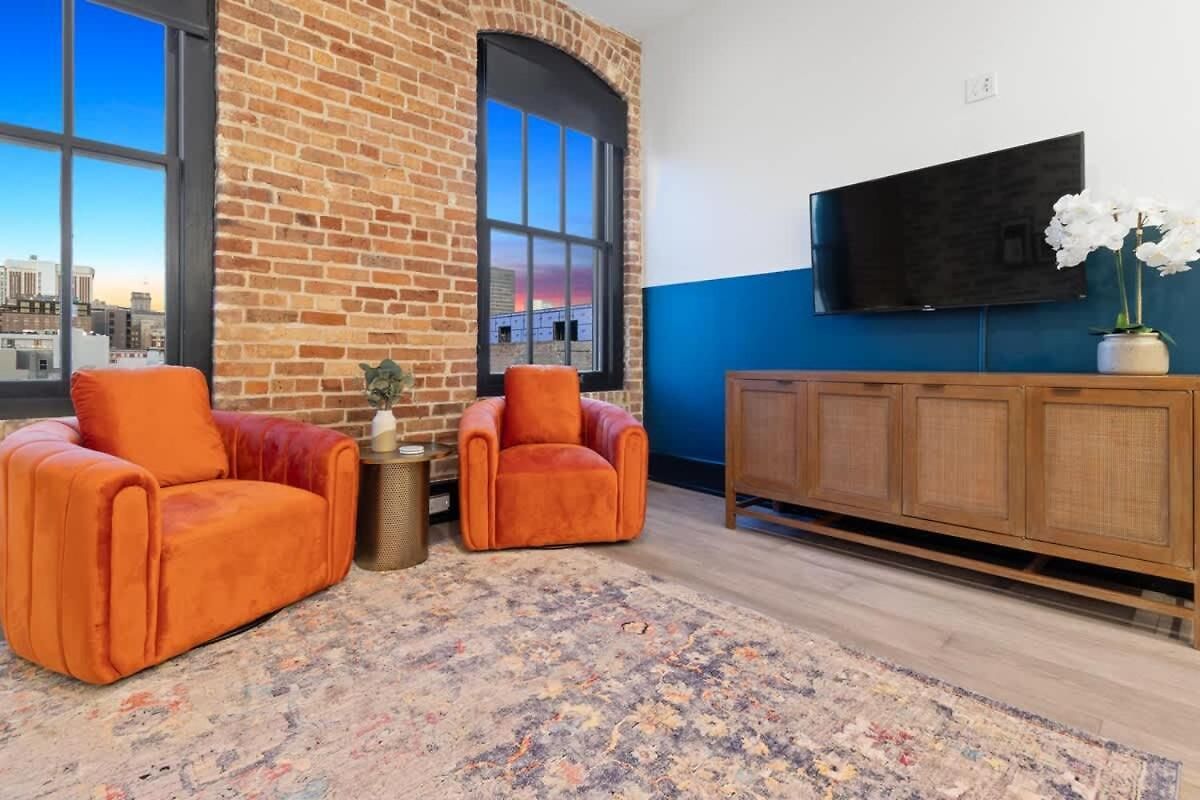 Huge 4bd 4ba With 2 Queen Sleeper Sofas New Orleans