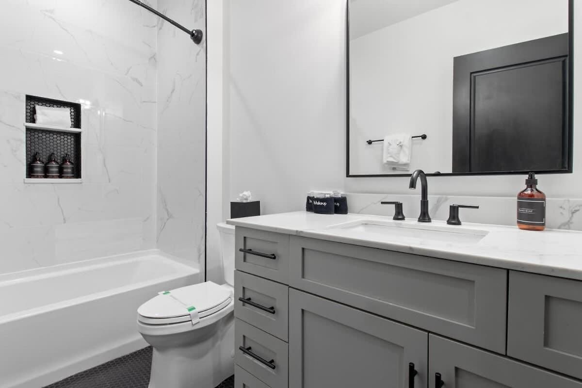 Hotel 2 Living Rooftop Perfect For Groups New Orleans