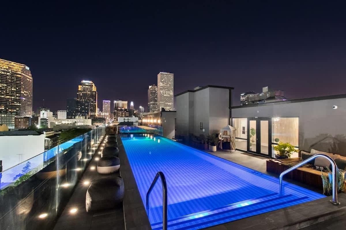 Hotel Corner Penthouse Private Terrace New Orleans