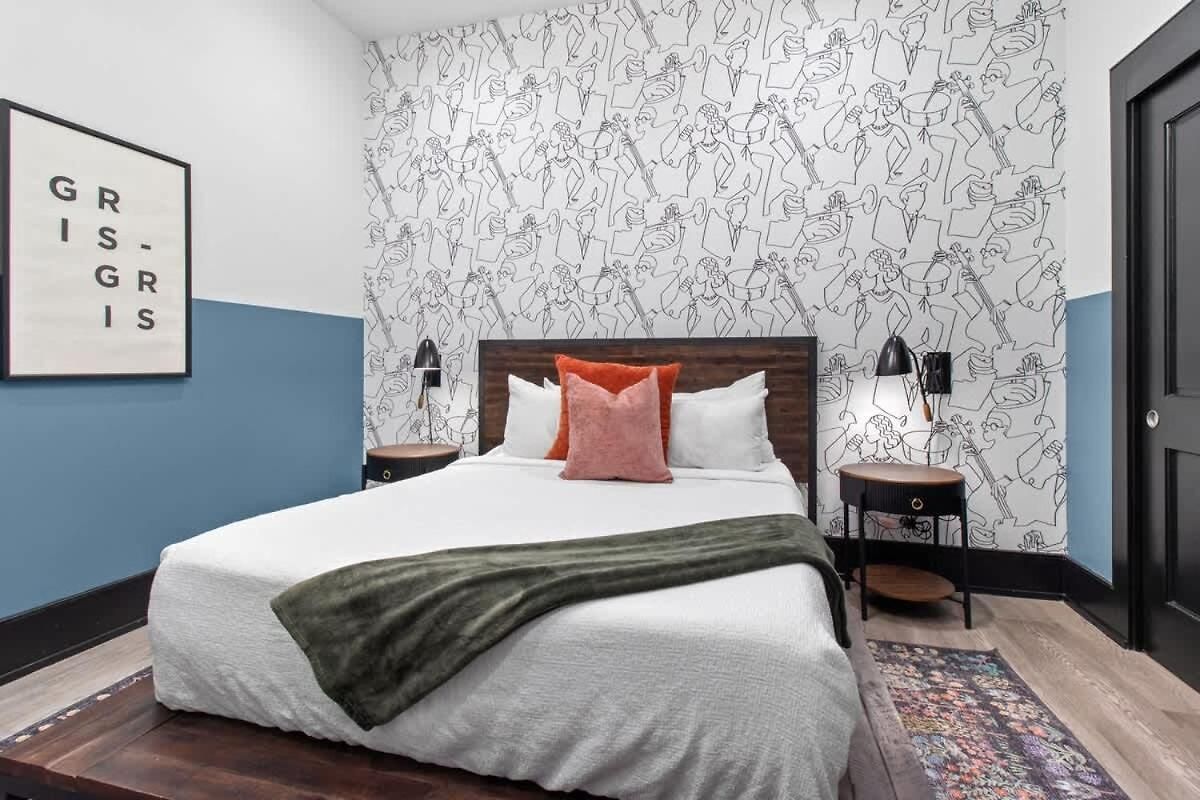Downtown 4bd 4ba 2 Living And Kitchens Hotel New Orleans