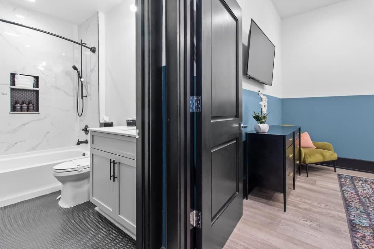 Downtown 4bd 4ba 2 Living And Kitchens * New Orleans
