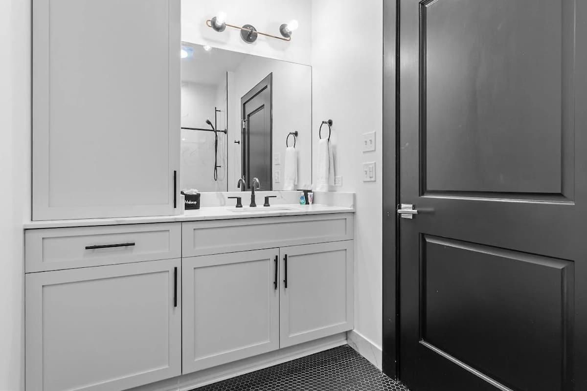Hotel Downtown Nola Luxury Rooftop Pool Sleeps 6 New Orleans