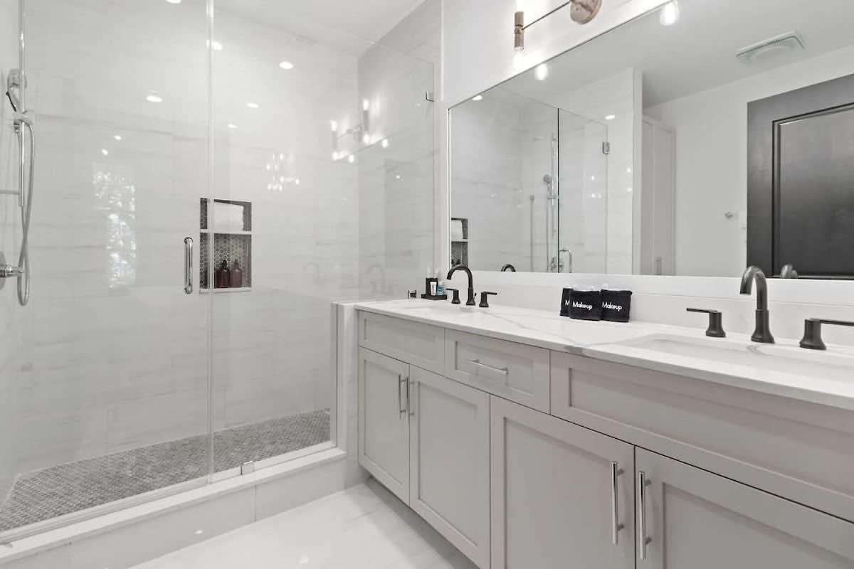 Downtown 4bd 4ba Sleeps 12 New Orleans