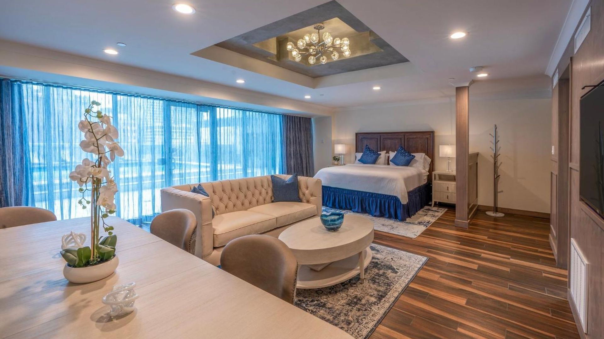 New Orleans-downtown Superdome By Ihg 4* New Orleans