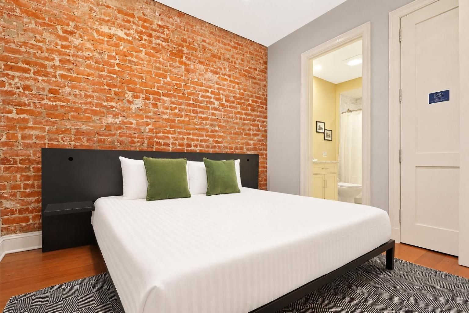 Roami At Factors Row Aparthotel New Orleans