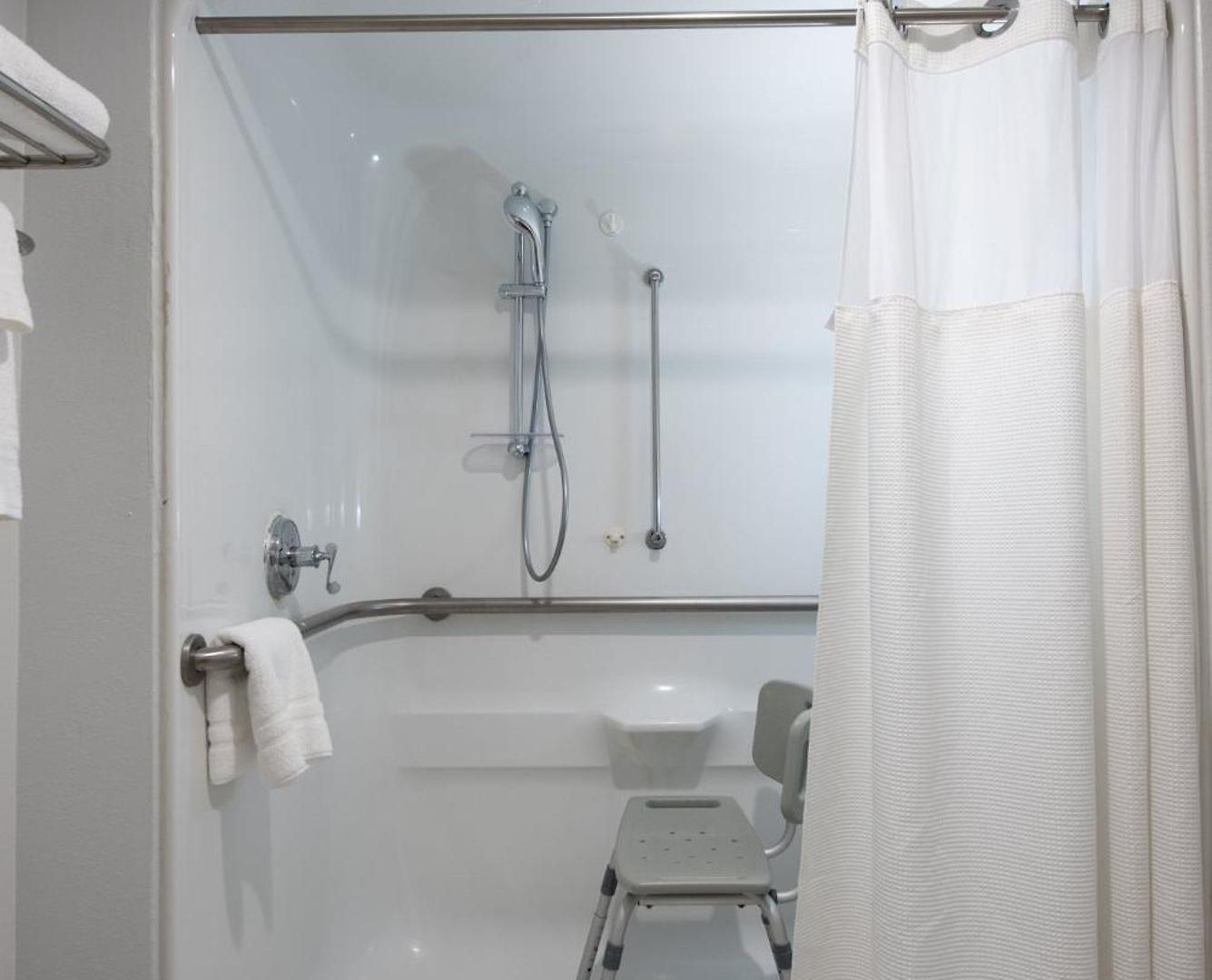 Hotel Voco St By Ihg 4*