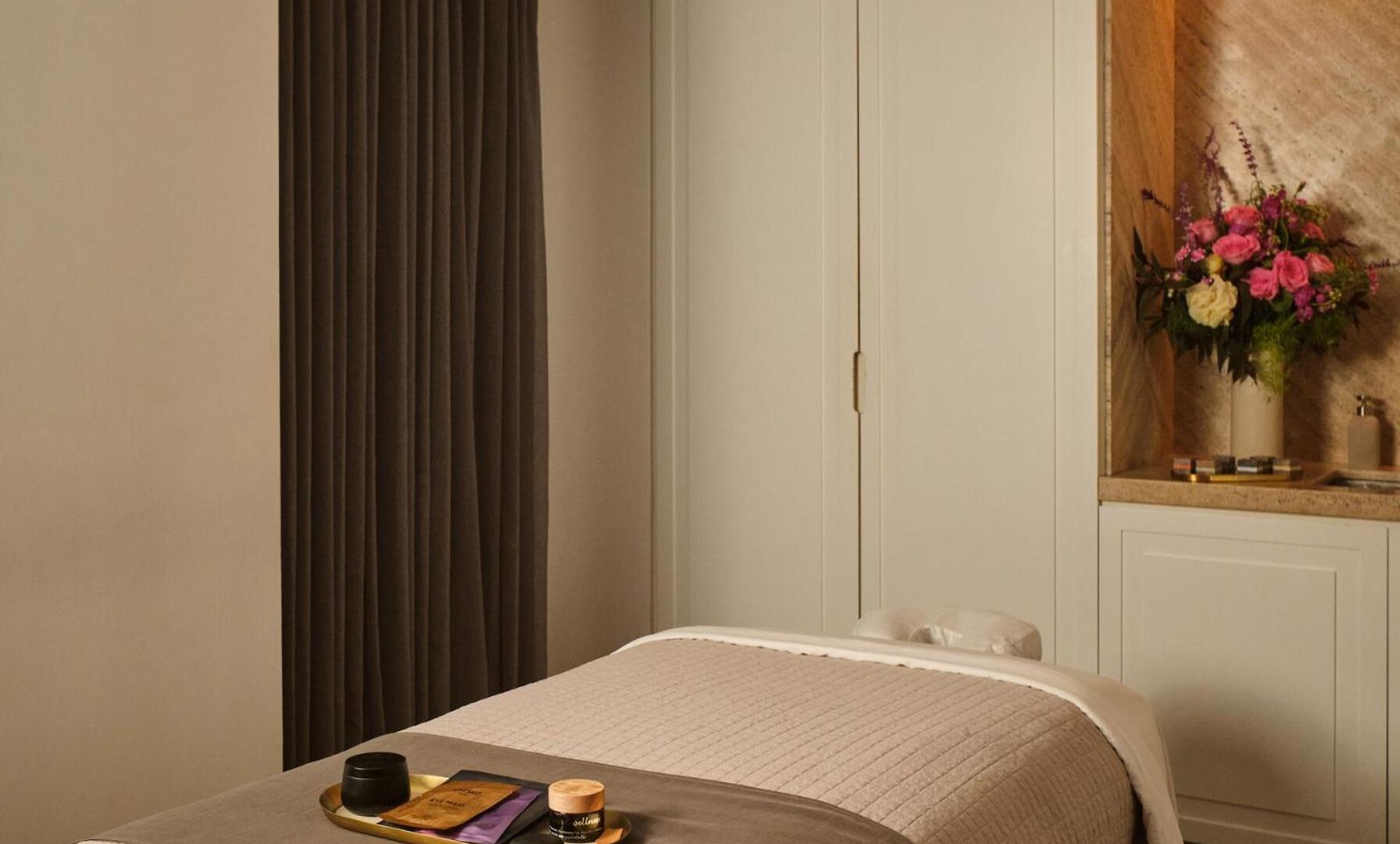 Four Seasons 5*
