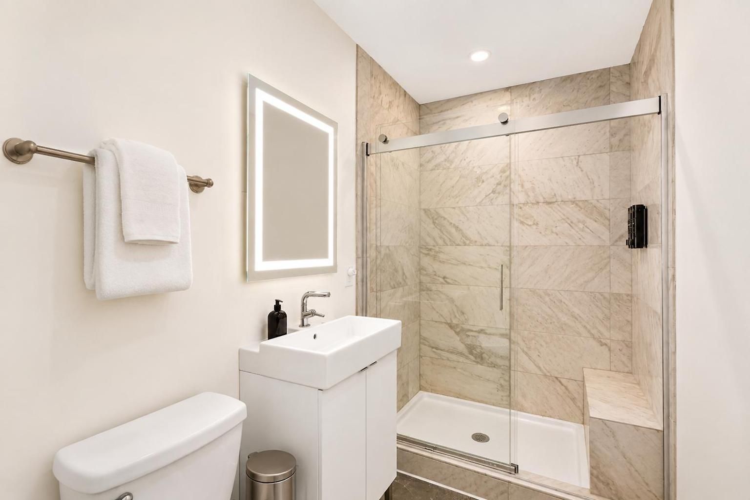 Apartment Roami At The Mandeville New Orleans