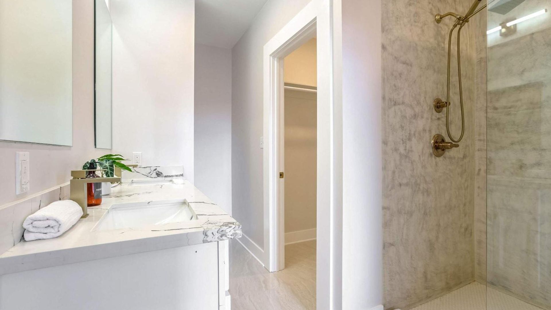 Apartment Roami At The Churchill New Orleans