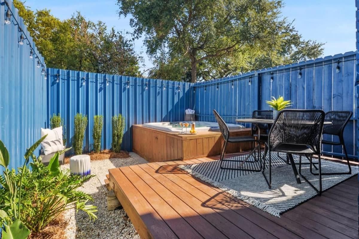 Refurbished With Hot Tub New Orleans