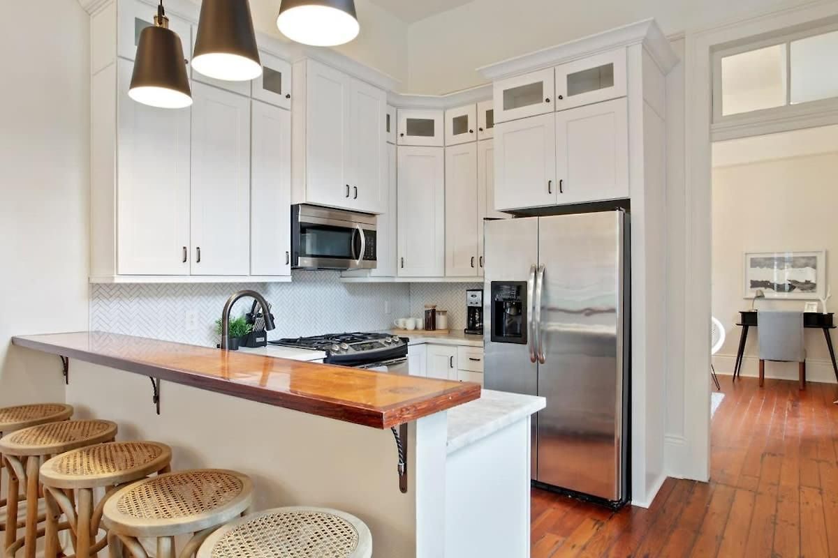 Refurbished With Hot Tub * New Orleans