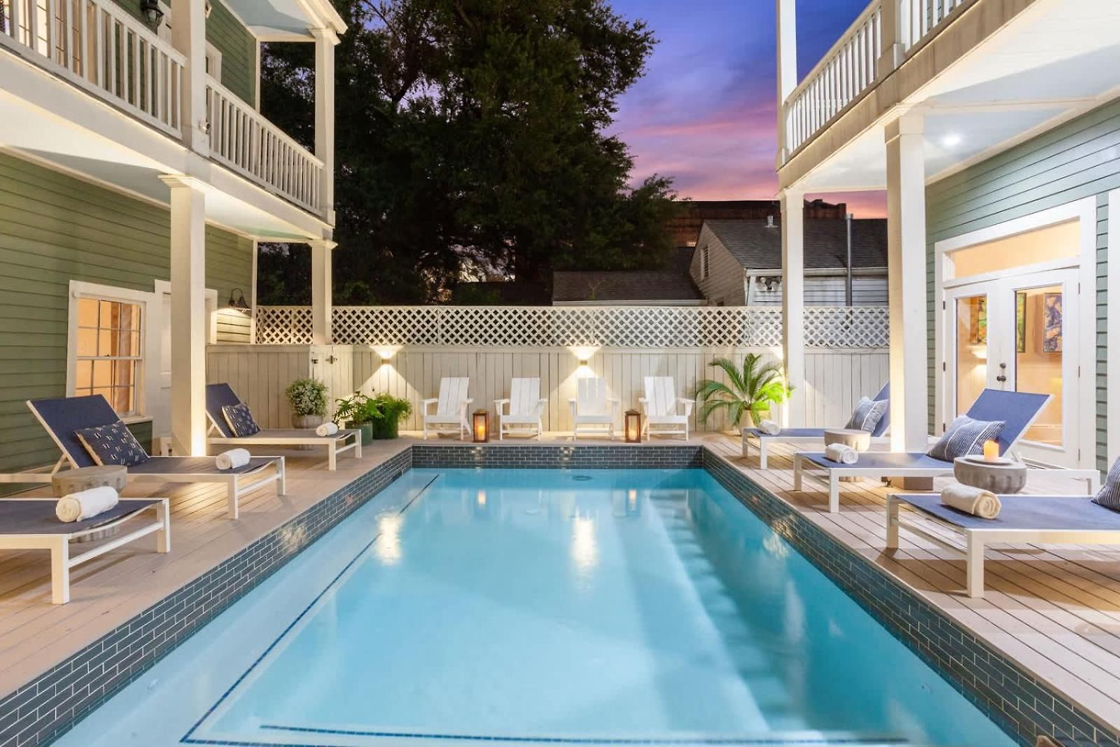 Gorgeous Upscale With Pool Garden District Holiday home *