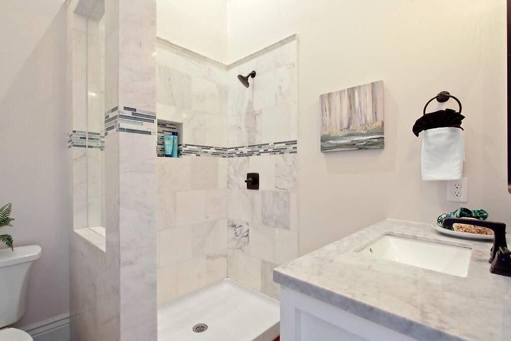 Refurbished With Hot Tub * New Orleans