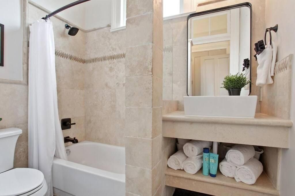 Holiday home Refurbished With Hot Tub New Orleans