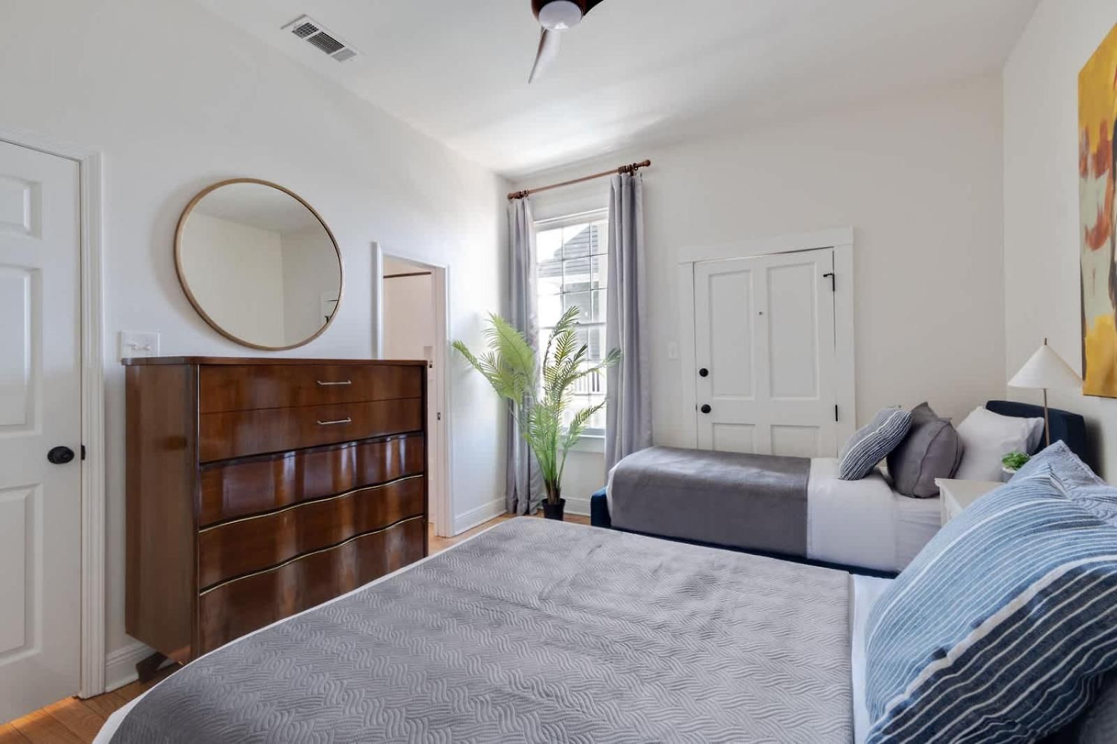 Holiday home Gorgeous Upscale With Pool Garden District New Orleans