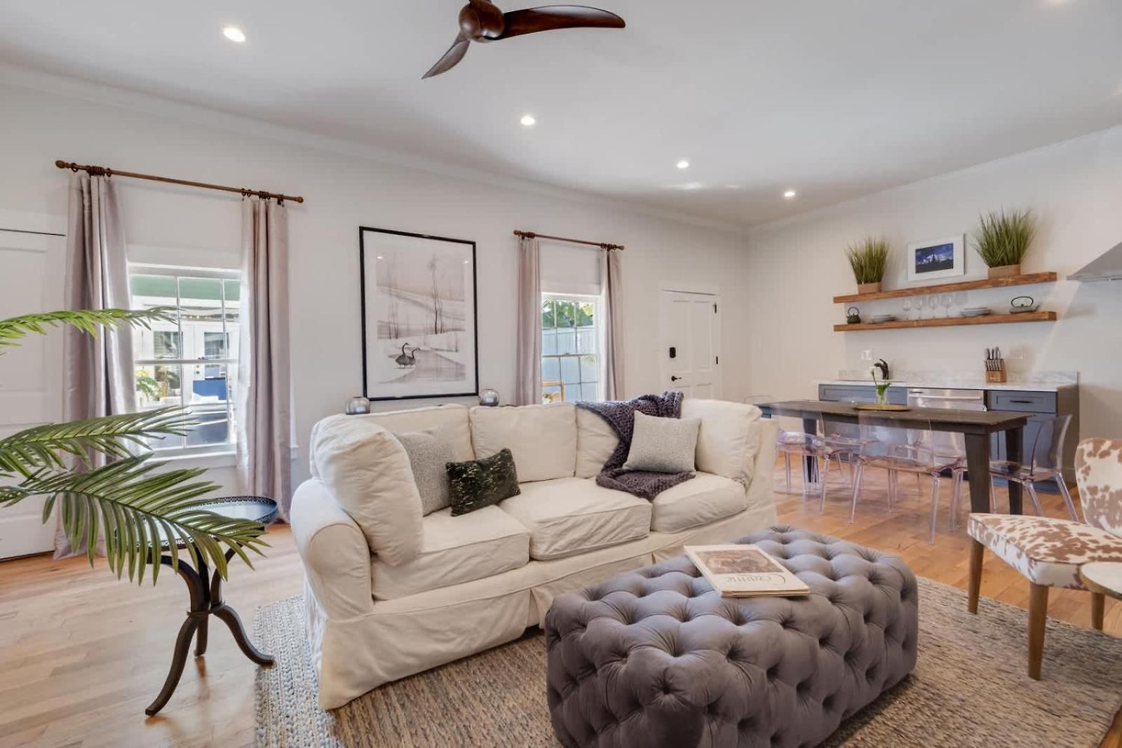 Holiday home Gorgeous Upscale With Pool Garden District *