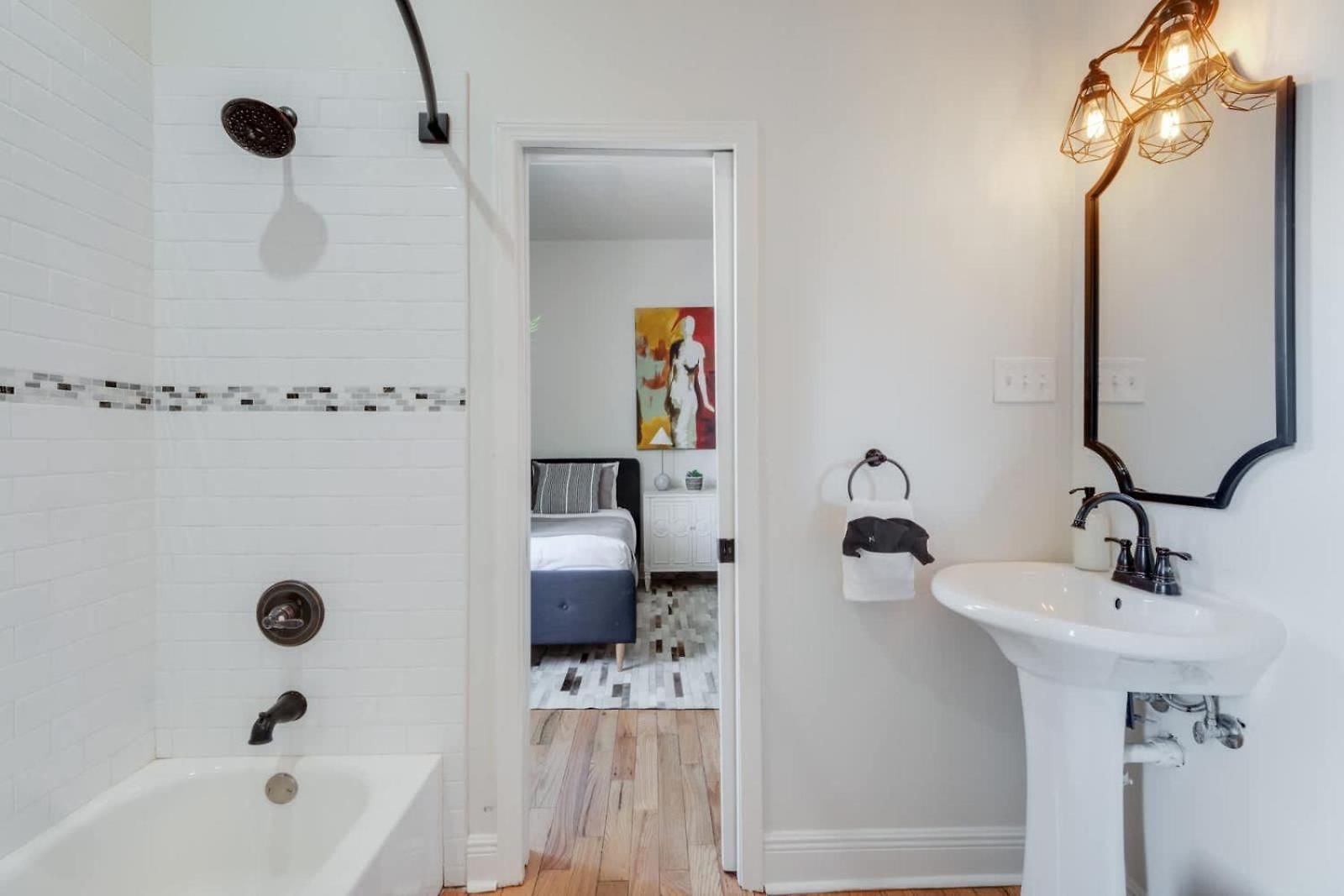 Gorgeous Upscale With Pool Garden District *