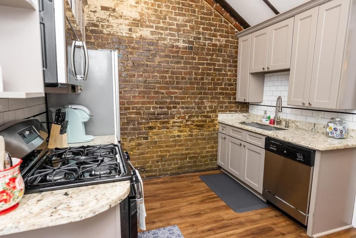 Mandeville Creole - 3 Bed-2 Bath *