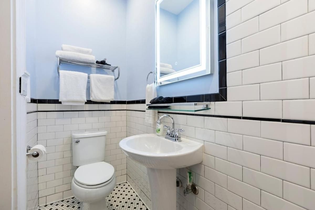 Elysian Historic - 4 Bed-4 Ensuite Baths 4*