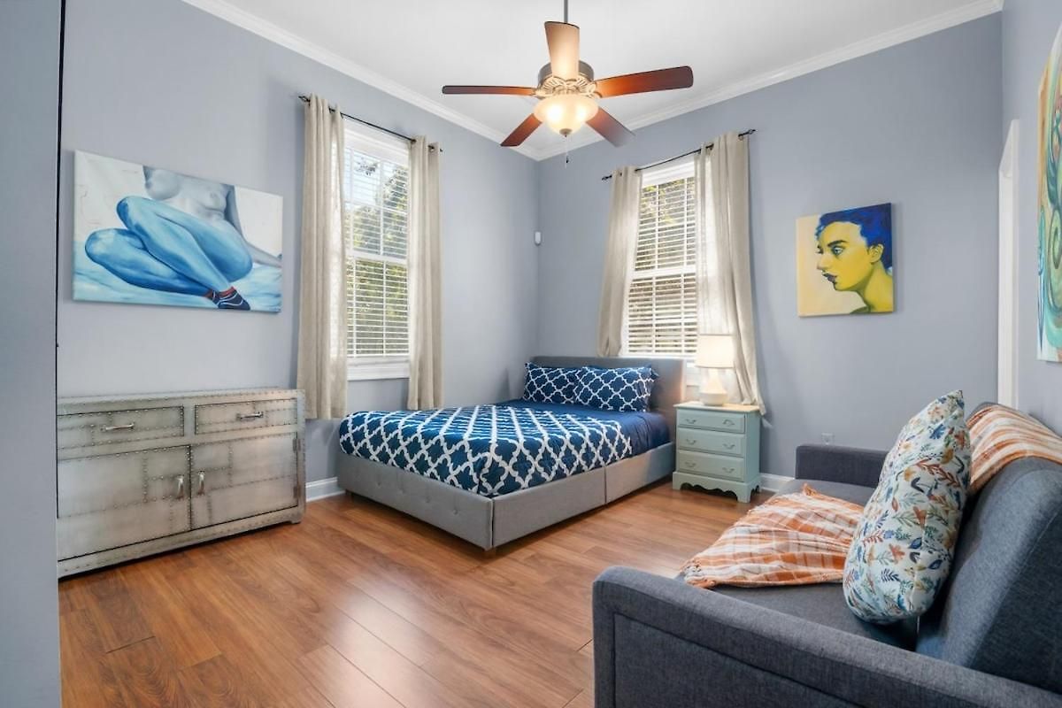 Dumaine Cozy - 3 Bed Close To Qtr Holiday home