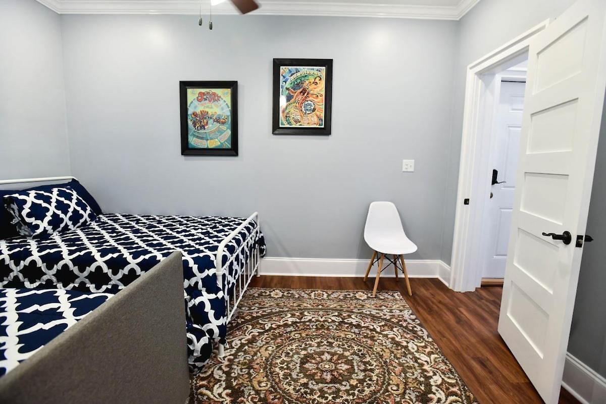 Claiborne Historic Getaways Guest House-economy Rear Unit With Pool * New Orleans