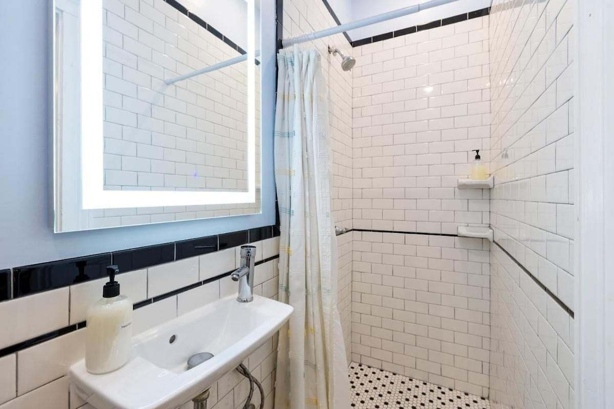 Elysian Historic - 4 Bed-4 Ensuite Baths 4*