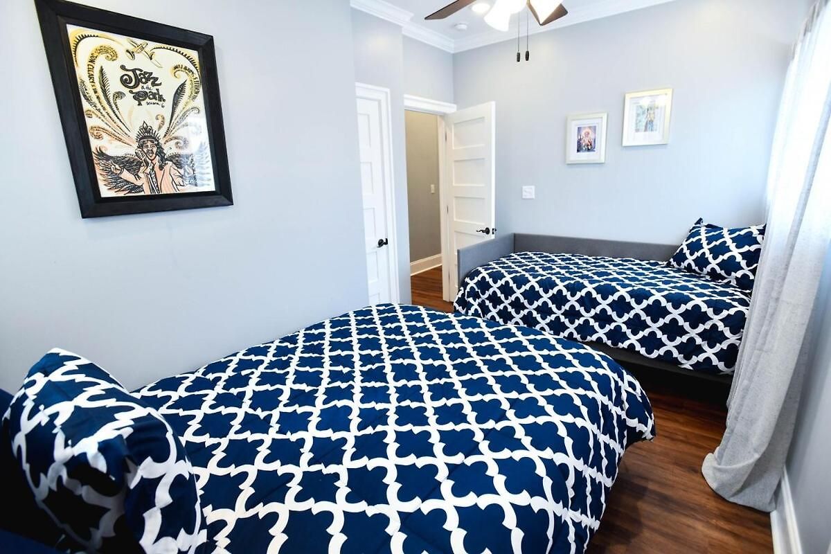 Claiborne Historic Getaways Guest House-economy Rear Unit With Pool Holiday home *