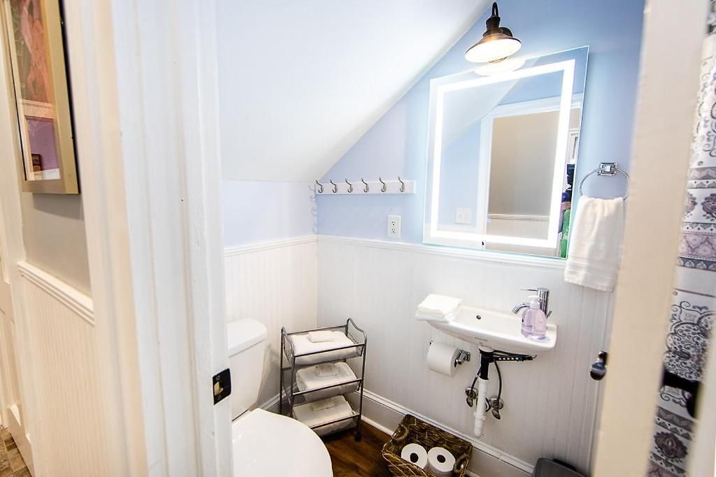 Apartment 5br Historic Claiborne W/ Pool & Courtyard — 6 Blocks To French Quarter