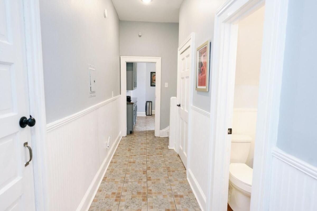 5br Historic Claiborne W/ Pool & Courtyard — 6 Blocks To French Quarter New Orleans