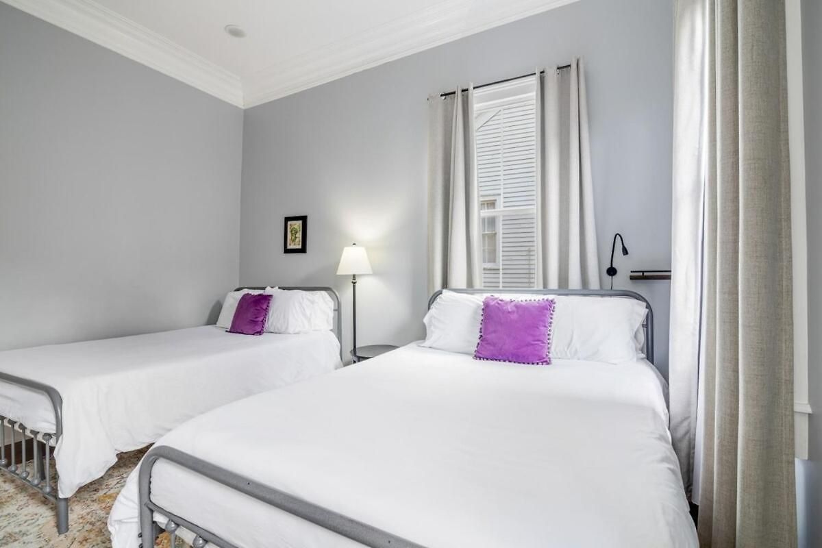 Apartment Governors Historic 5bed-5ba