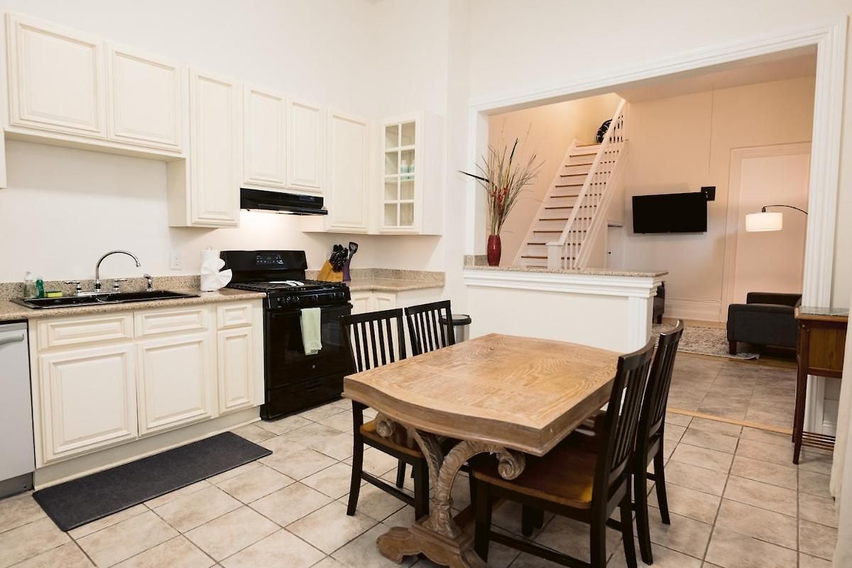 Holiday home Monthly - Dumaine Historic Gem - Front House 1bed *