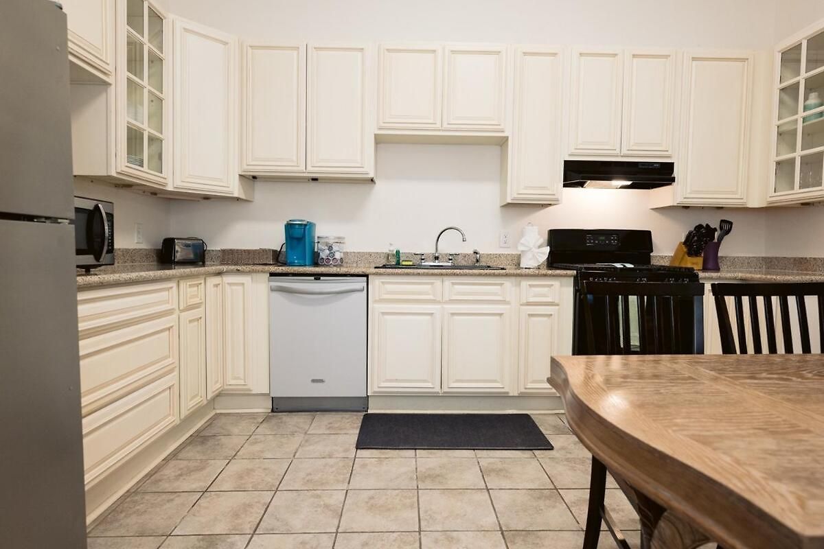 Monthly - Dumaine Historic Gem - Front House 1bed * New Orleans