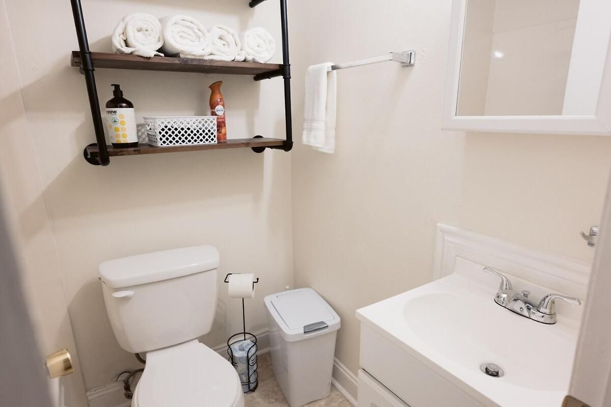 Monthly - Dumaine Historic Gem - Front House 1bed New Orleans