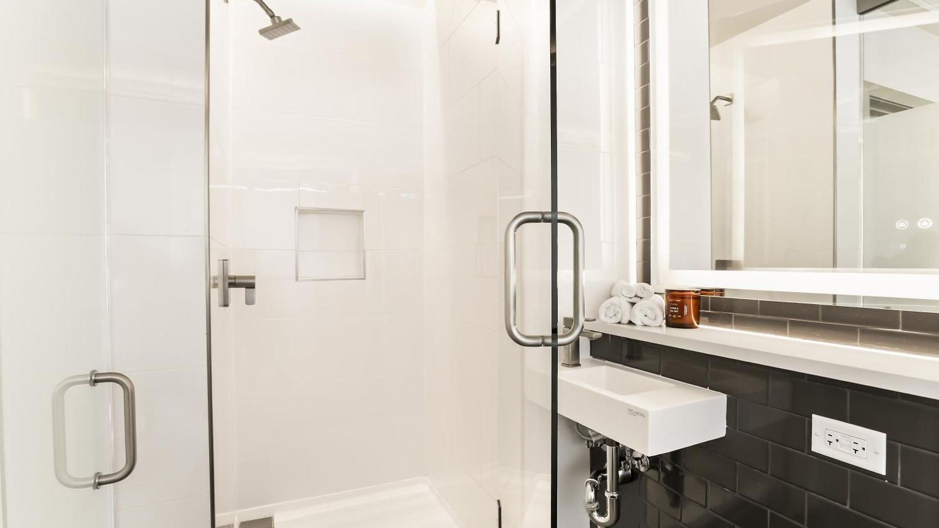 Aparthotel Vcay 5br 5ba Group Near Superdome New Orleans