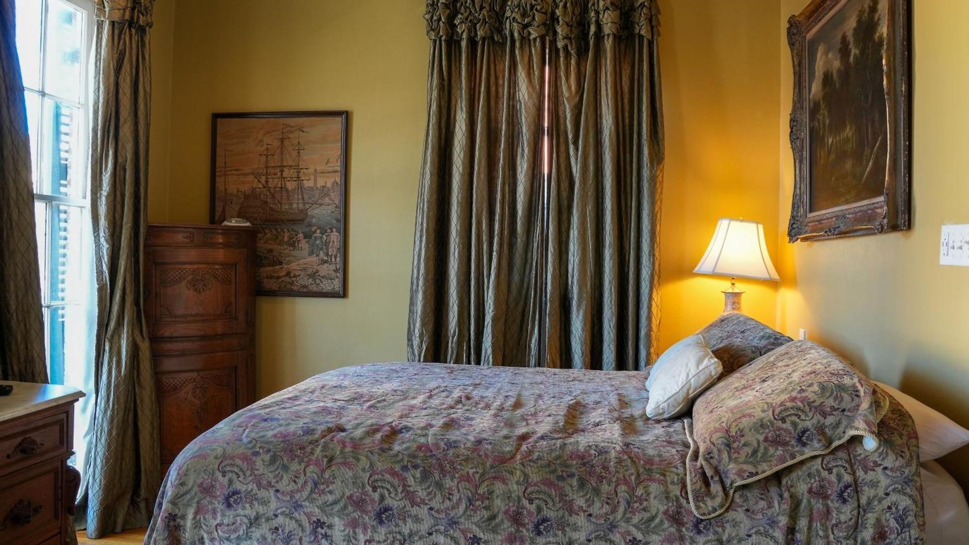 The Olivier House 3*